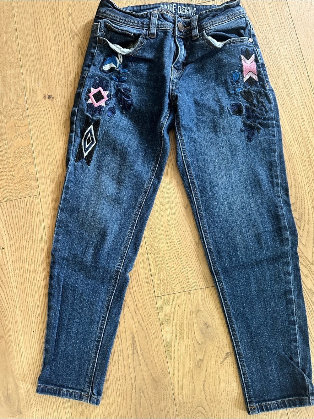 PAIGE  CROPPED  LOW WAIST JEANS WITH EMBROIDERY DETAILS  FESTIVAL, STRETCH SZ 1